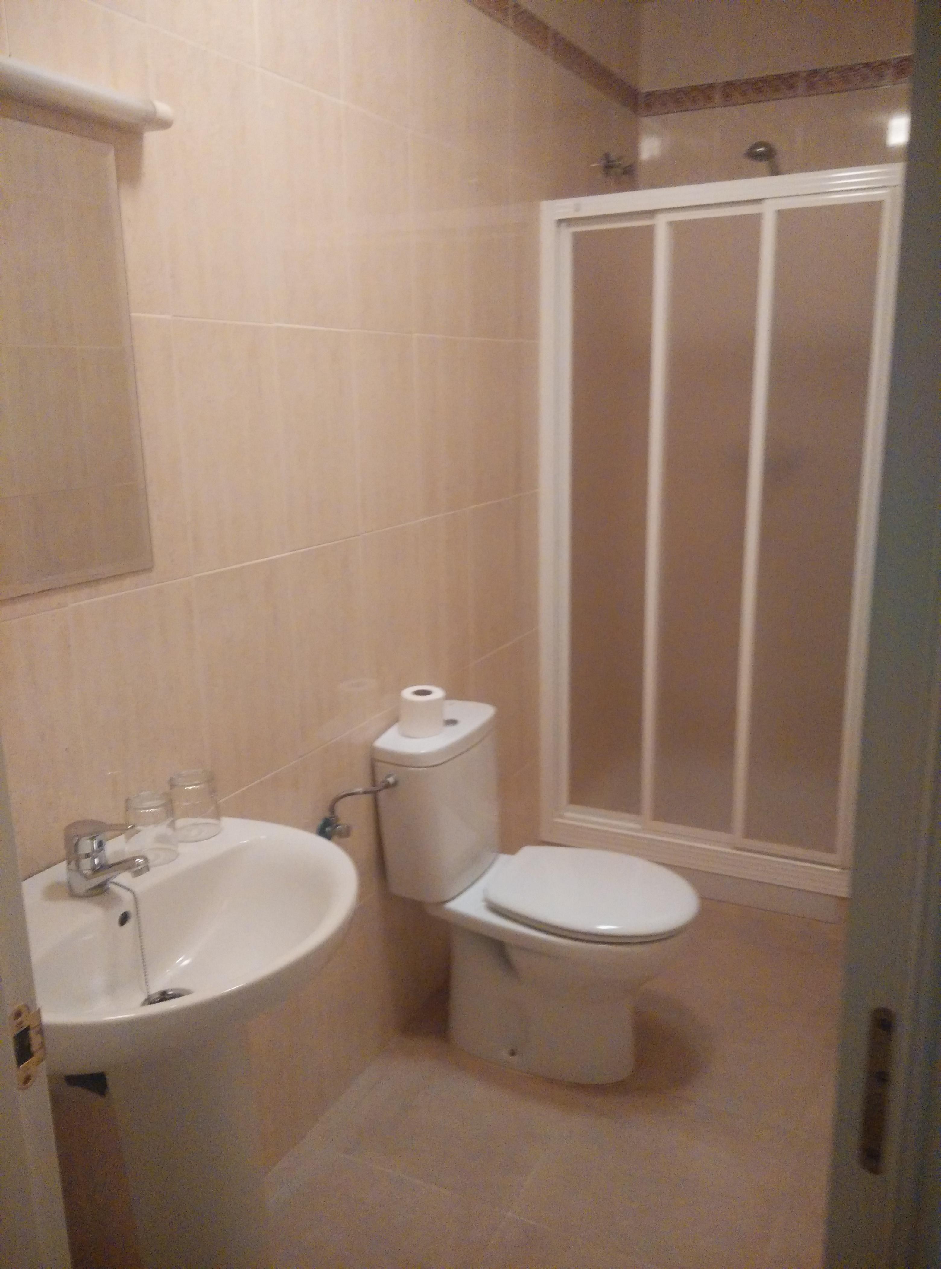 אלורה Hostal La Molina מראה חיצוני תמונה
